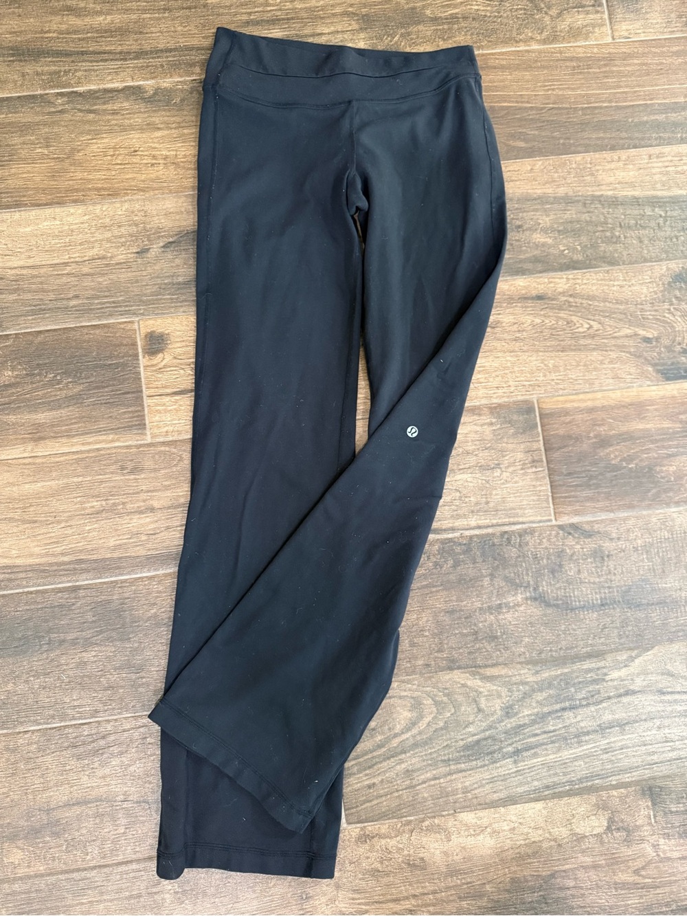 Womens Lululemon athletica Black Flare Leggings, size 6